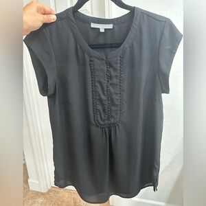 Daniel Rainn black shortsleeve blouse